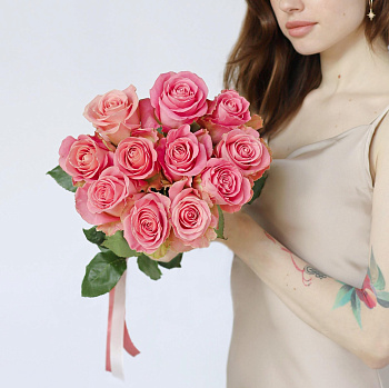 БУКЕТ 11 РОЗ HERMOSA БУКЕТ 11 РОЗ HERMOSA