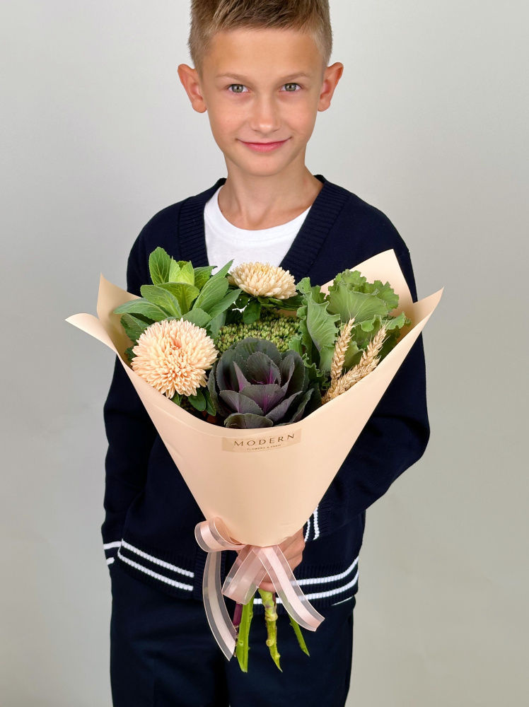 ОСЕННИЙ БУКЕТ С АСТРОЙ И БРАССИКОЙ ОСЕННИЙ БУКЕТ С АСТРОЙ И БРАССИКОЙ